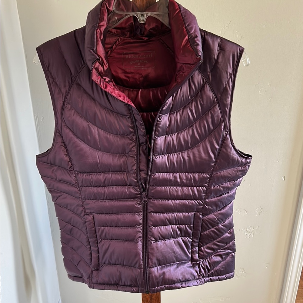 BERNARDO WOMENS GOOSE-DOWN QUILTED ZIP UP PURPLE LIGHTWEIGHT VEST PACKABLE M‎